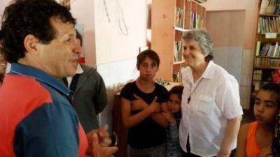 Curuchet con aportes para el hogar de la Hermana Marta