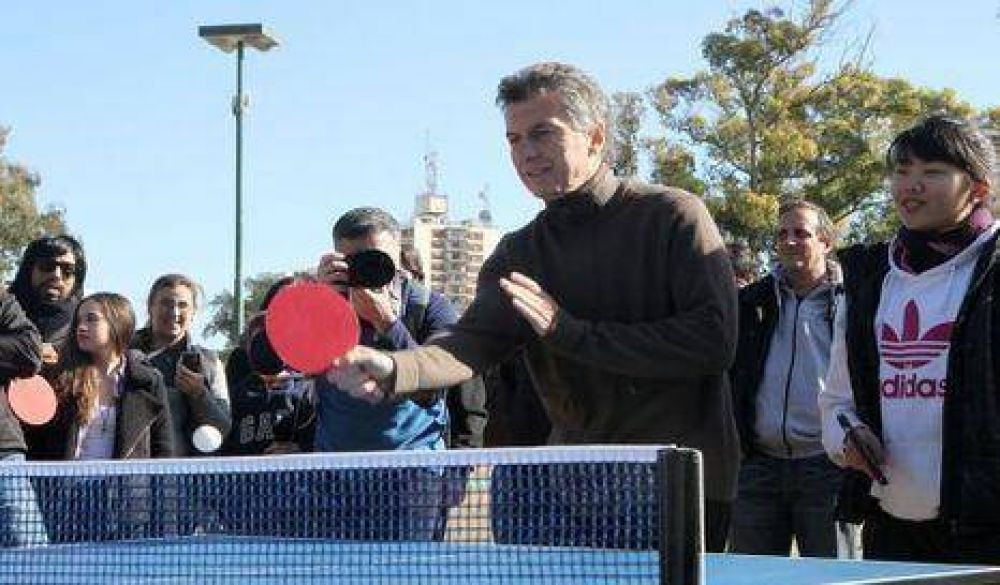 Aprobaron las instalaci�n de mesas de ping pong en plazas