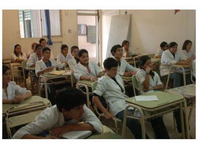 �Cada a�o, la inscripci�n a la secundaria es mayor�
