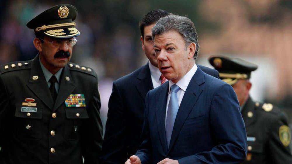 Juan Manuel Santos: "Las Fuerzas Militares saldr�n fortalecidas del proceso de paz"