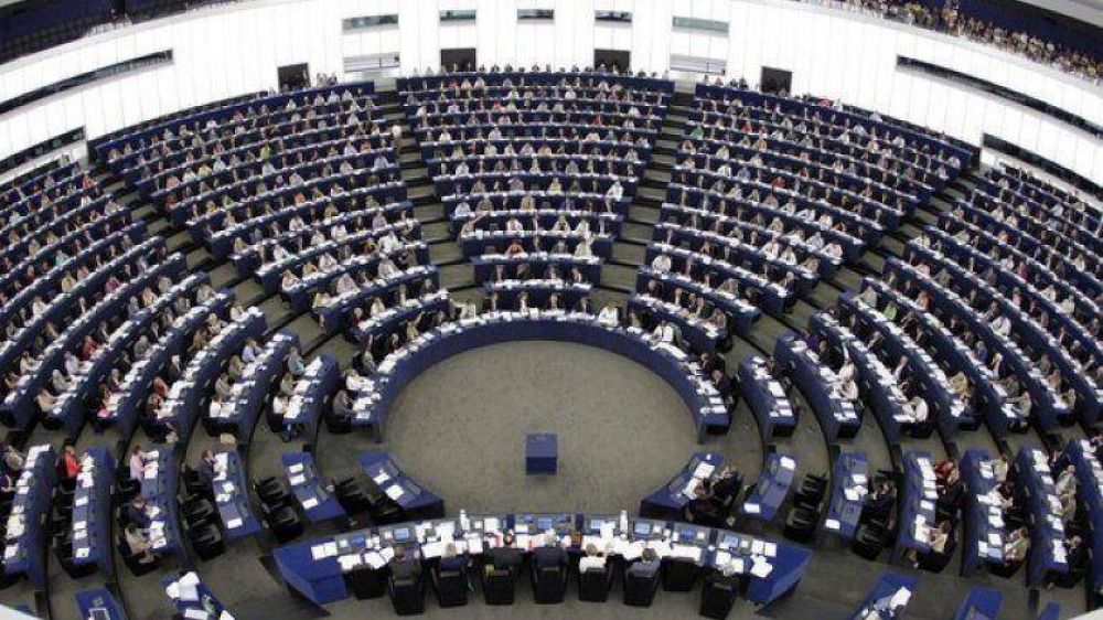 El Parlamento Europeo pide a Evo un "juicio justo e independiente"