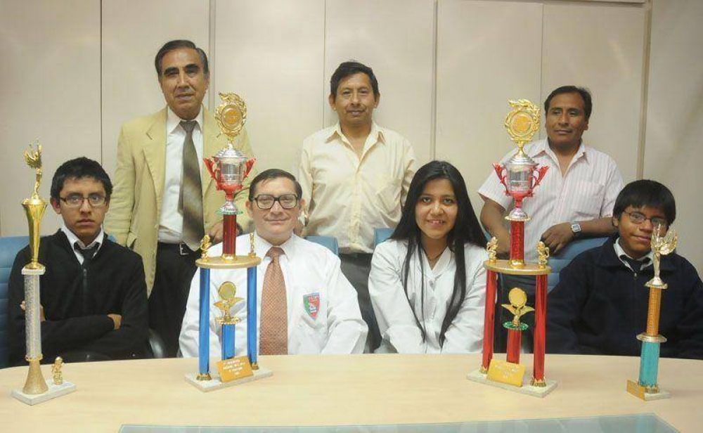 Destacada participaci�n en las �Olimpiadas de Dibujo T�cnico�