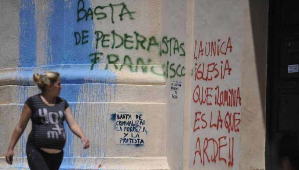 Organizadores de la Marcha de la Gorra repudiaron las pintadas