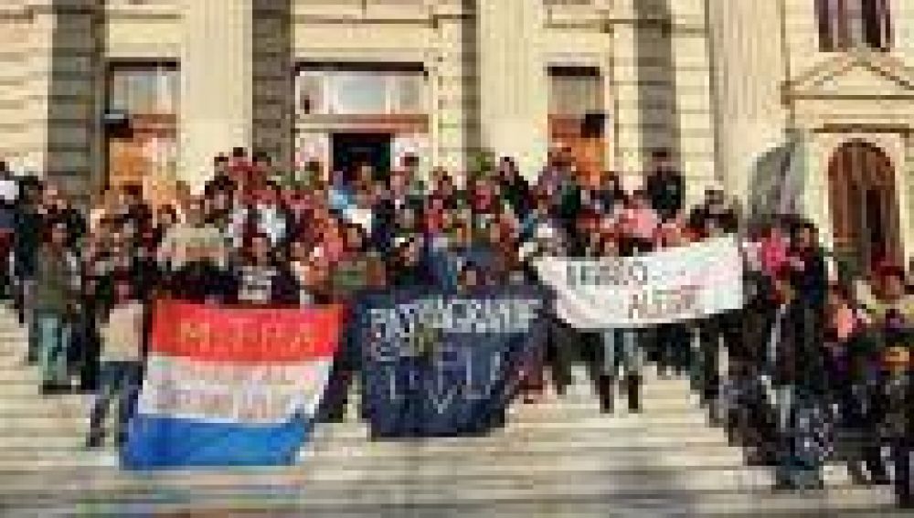 En La Plata: Unas 70 familias podr�n acceder a la titularidad de las tierras que habitan