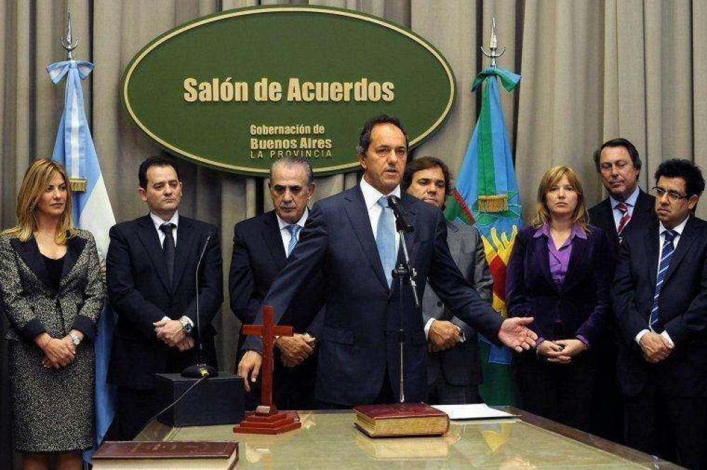 Scioli neg� todo: Ni aumento impositivo ni cambios en el Gabinete bonaerense