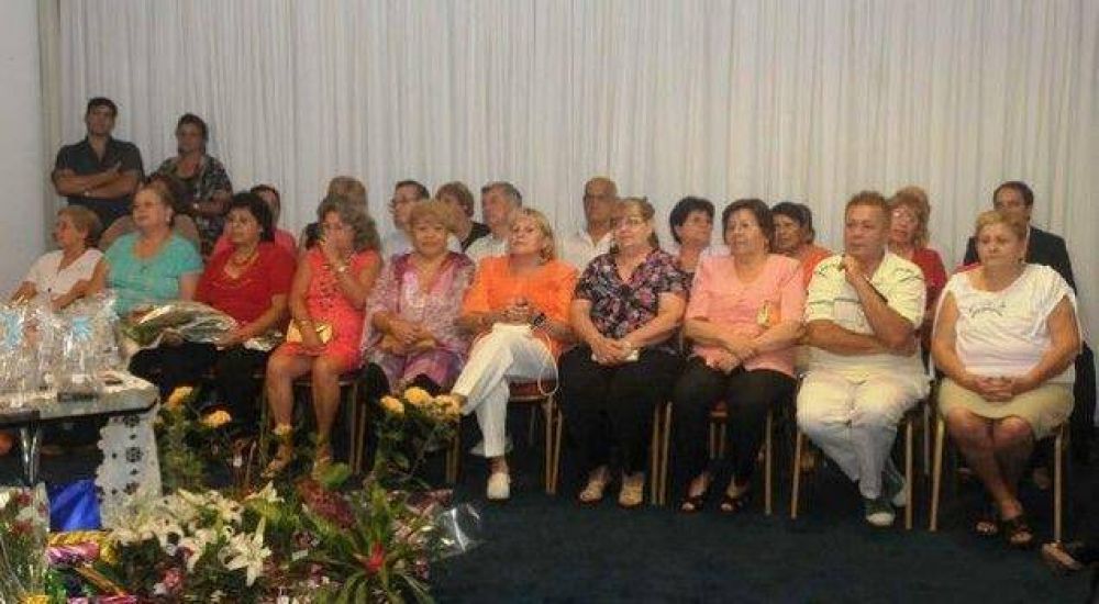 Emotivo homenaje a los enfermeros en su d�a
