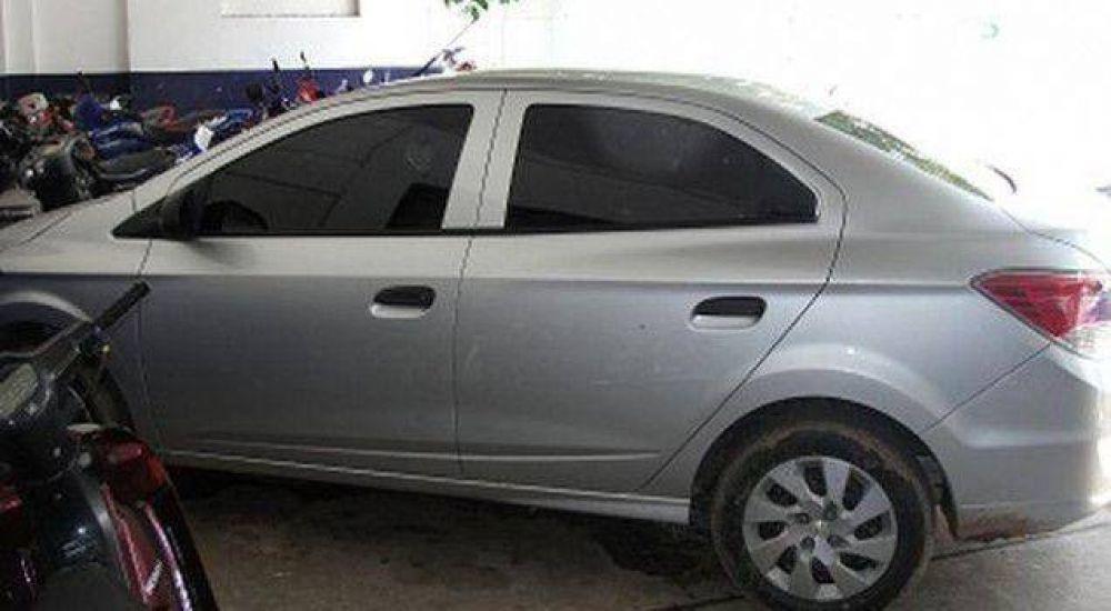 Un detenido, y dinero y un auto secuestrados por el robo al chileno