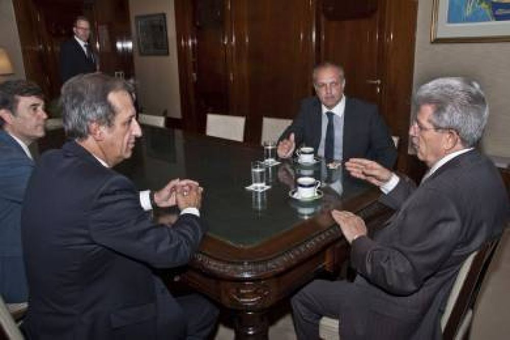 Buzzi se reuni� con el nuevo titular del Banco Central