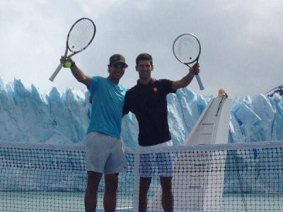 El lujo de Nadal y Djokovic: jugaron en el glaciar Perito Moreno