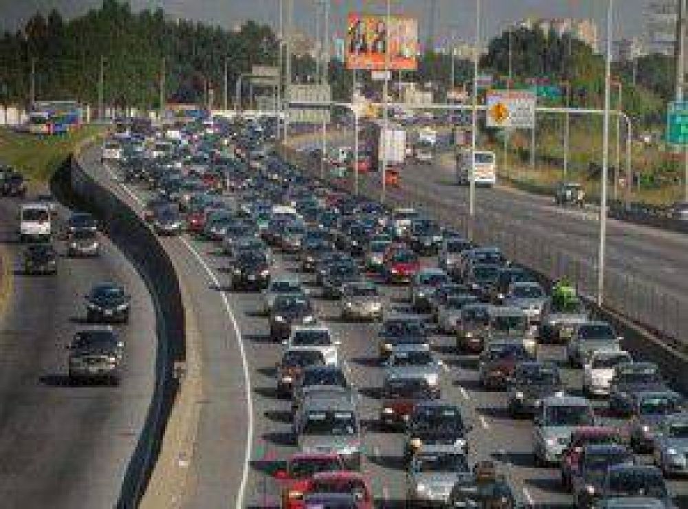 Fin de semana largo: ingresaron cerca de 2 mil veh�culos por hora