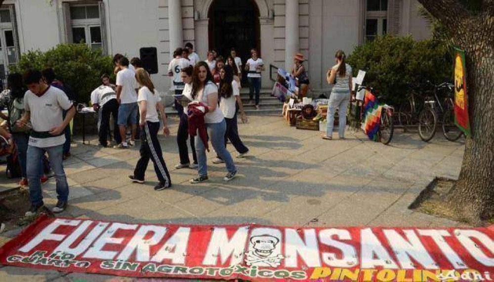 Jure prohibi� a Monsanto en R�o Cuarto