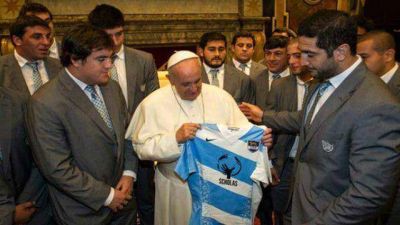 Puma entrerriano estuvo con el Papa
