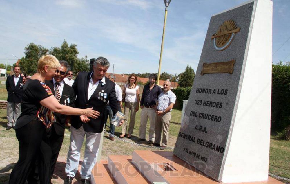Inauguraron monumento homenaje al Gral. Belgrano