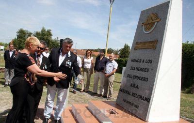 Inauguraron monumento homenaje al Gral. Belgrano