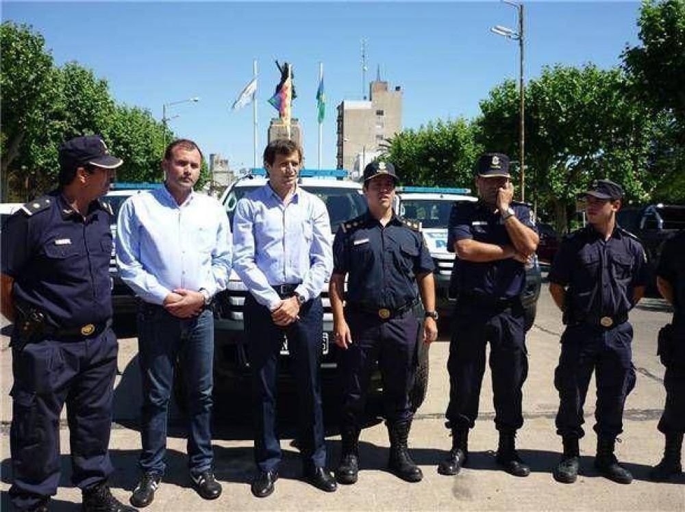 La Municipalidad recibi� tres patrulleros