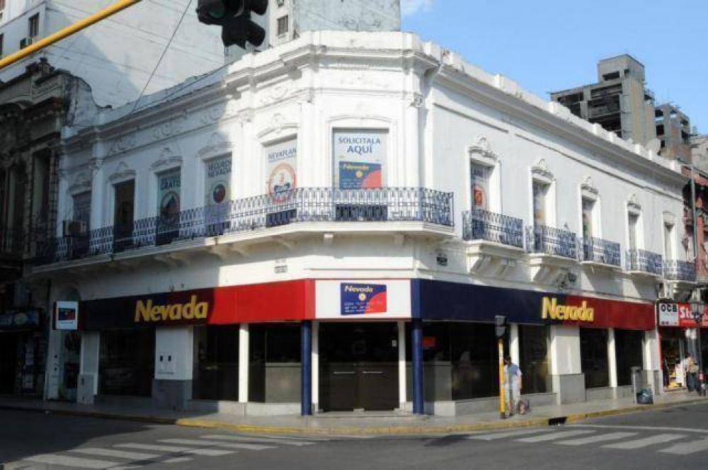 Faltaban $ 80.000 y denunciaron al cajero