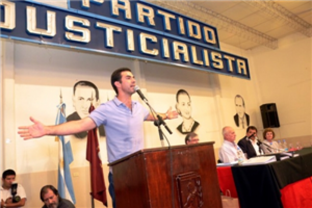 Urtubey: "Las puertas del PJ deben estar abiertas. El que no quiere acompa�ar esta apertura, sabe lo debe hacer"