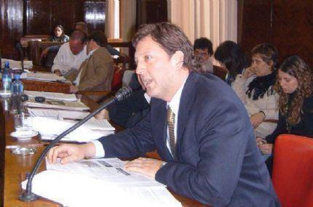 Bolilla negra a Pulti para ceder tierras de Parque Camet