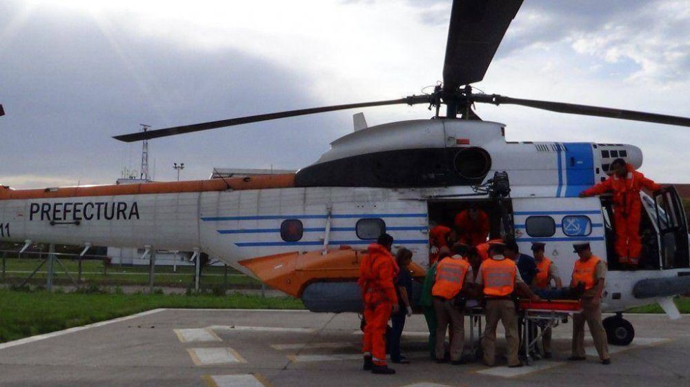 Helic�ptero de Prefectura evacu� a tripulante herido de un buque pesquero