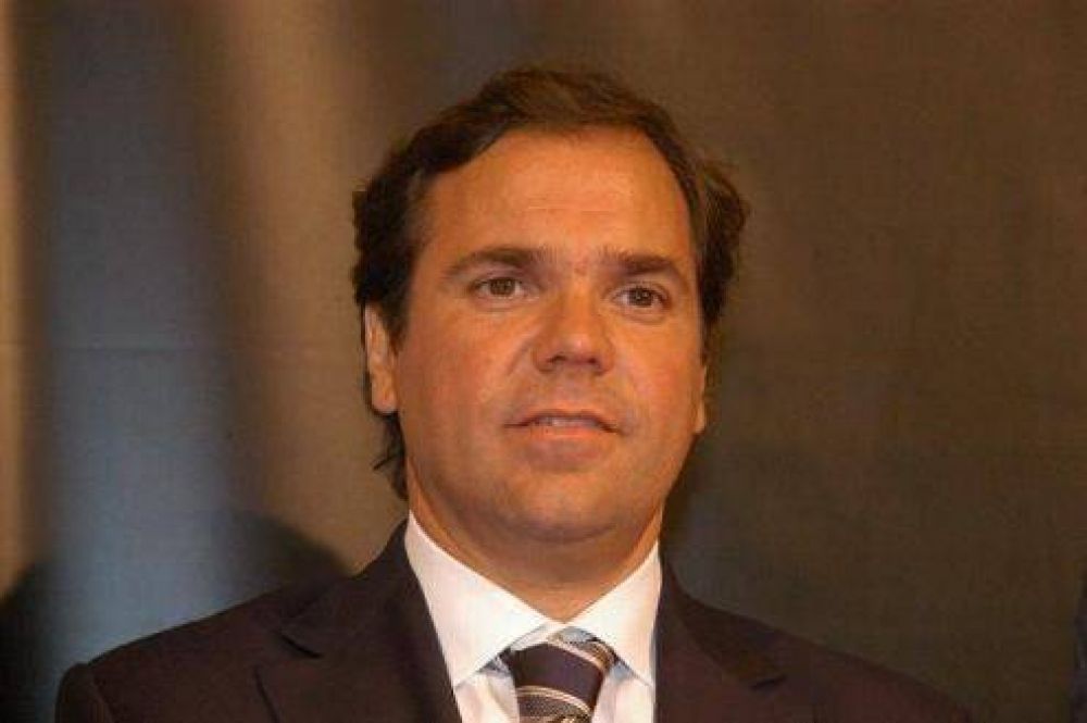 Alberto P�rez: �el Frente Renovador tiene doble discurso"