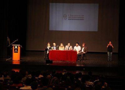 La Plata: V Encuentro de Universitarios Emprendedores