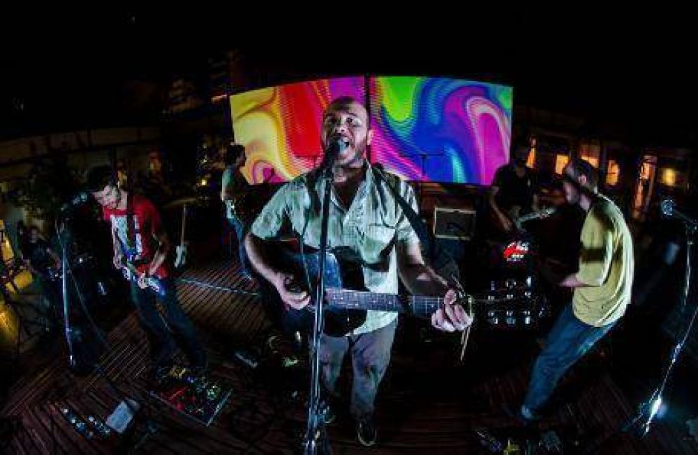 Ciudad Alterna inaugur� la marat�n de cultura rock