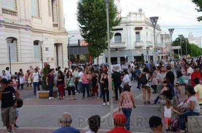 M�s de 200 personas se concentraron pidiendo justicia