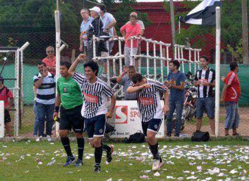 El Campe�n Atl�tico enfrenta a San Roque en busca del S�per 8