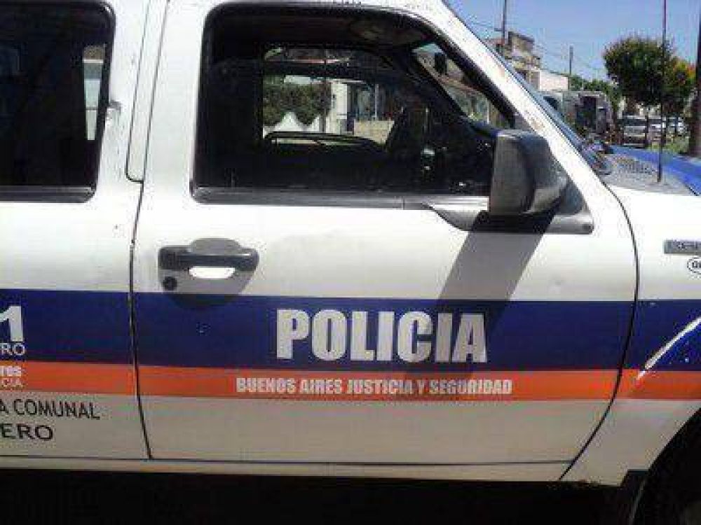 Detienen en la entrada de San Pedro a dos j�venes que picaban con la moto en Baradero