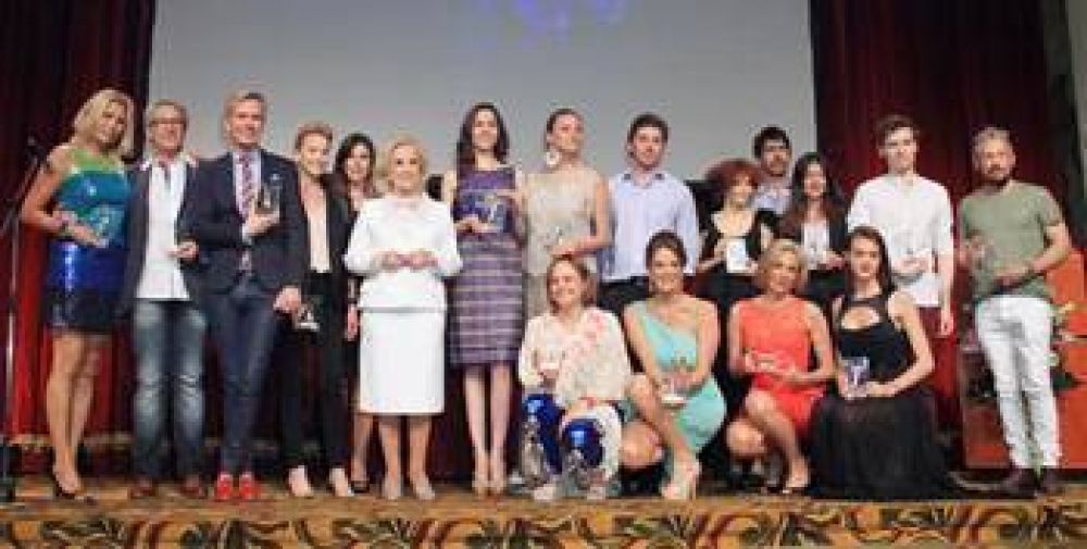 Premios Tijeras de Plata 2013: Cardn elegida Mejor Marca Nacional por la Cmara de la Moda