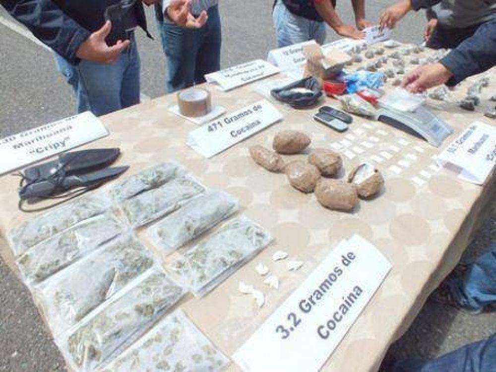 �El narcotr�fico horada la sociedad, destruye hogares�