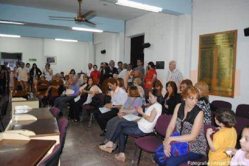 Nedela: �Todos ten�an una gran cantidad de esperanzas y expectativas para dejar atr�s la dictadura militar�