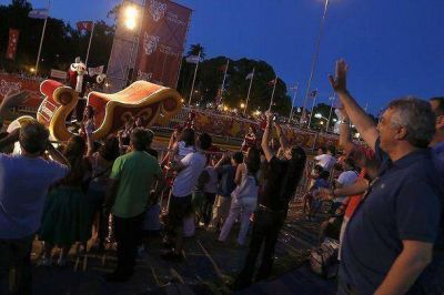 Miles de personas comenzaron a palpitar la Navidad en Tigre