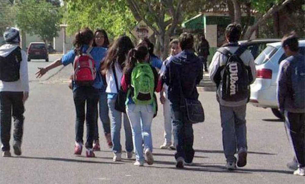 Secuestran 150 envoltorios de marihuana frente a una escuela primaria de Gar�n