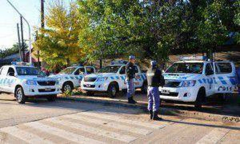 Hallan el cuerpo de una mujer en aguas del riacho El Tohu�
