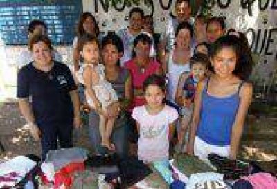 Un padre violento les incendi� la casa y ahora necesitan la solidaridad comunitaria