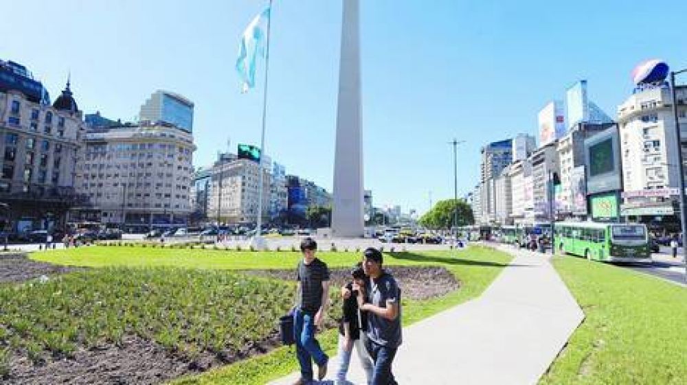 Metrobus: abren dos pasos peatonales frente al Obelisco
