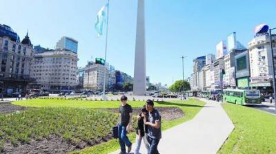 Metrobus: abren dos pasos peatonales frente al Obelisco
