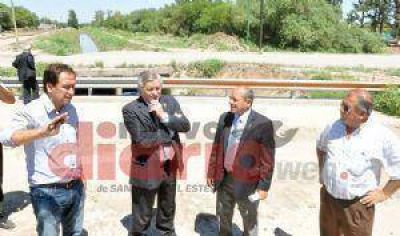 Construir�n puentes viales con sus drenajes