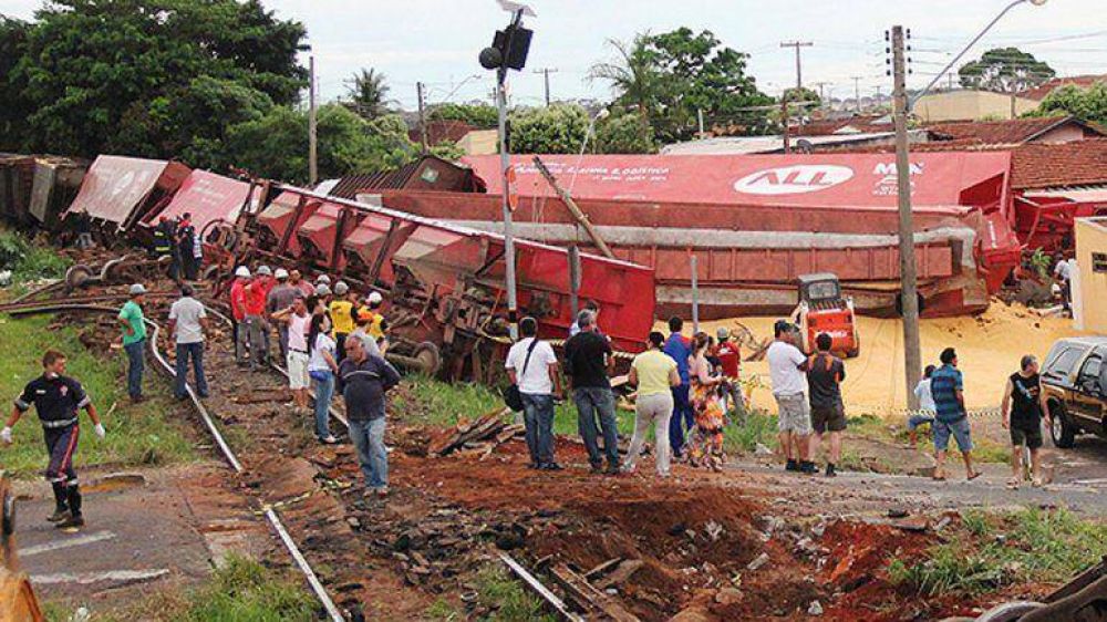 Brasil: al menos 6 muertos por el descarrilamiento de un tren