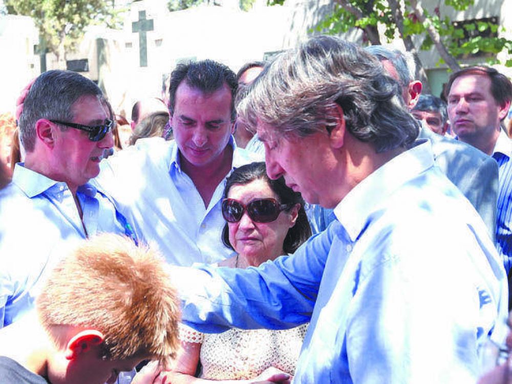 P�rez pedir� $1.700 millones s�lo para hacer frente a las deudas en 2014