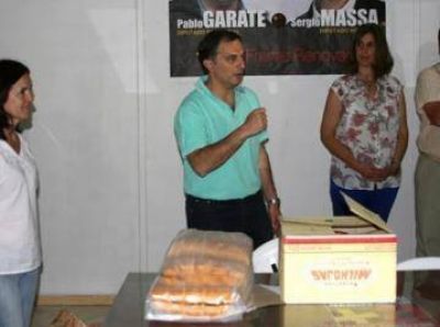 Reuni�n del FR con las formativas de Boca y Hurac�n