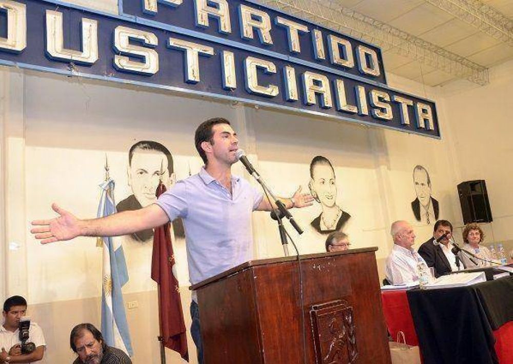 Juan Manuel Urtubey consolid� su liderazgo como conductor en el Congreso del PJ de Salta