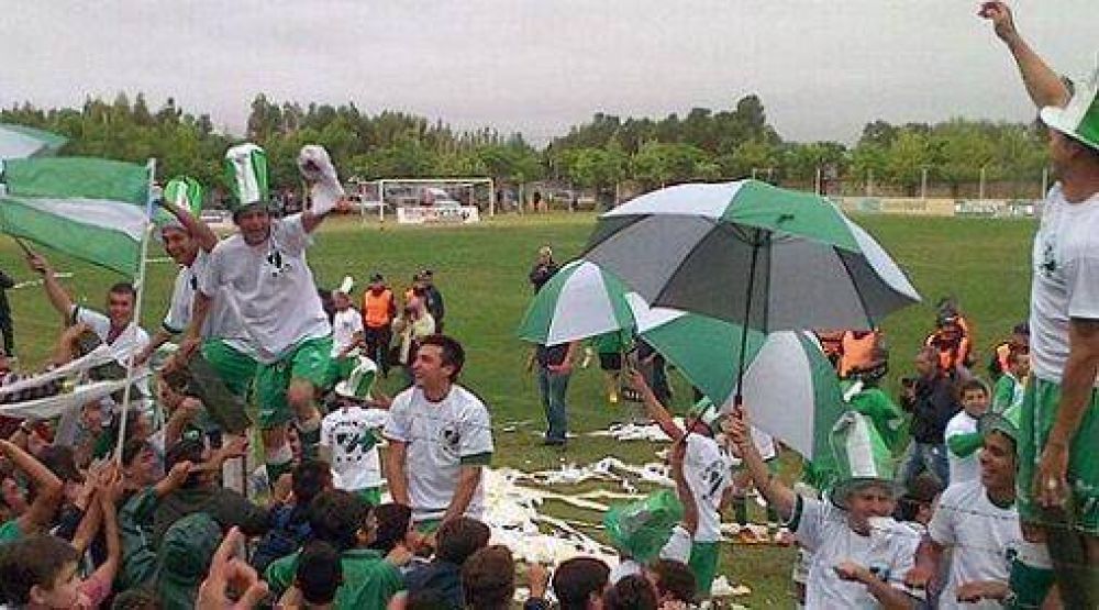 Un pueblo de Primera: Pac�fico de Cabildo, campe�n de la B