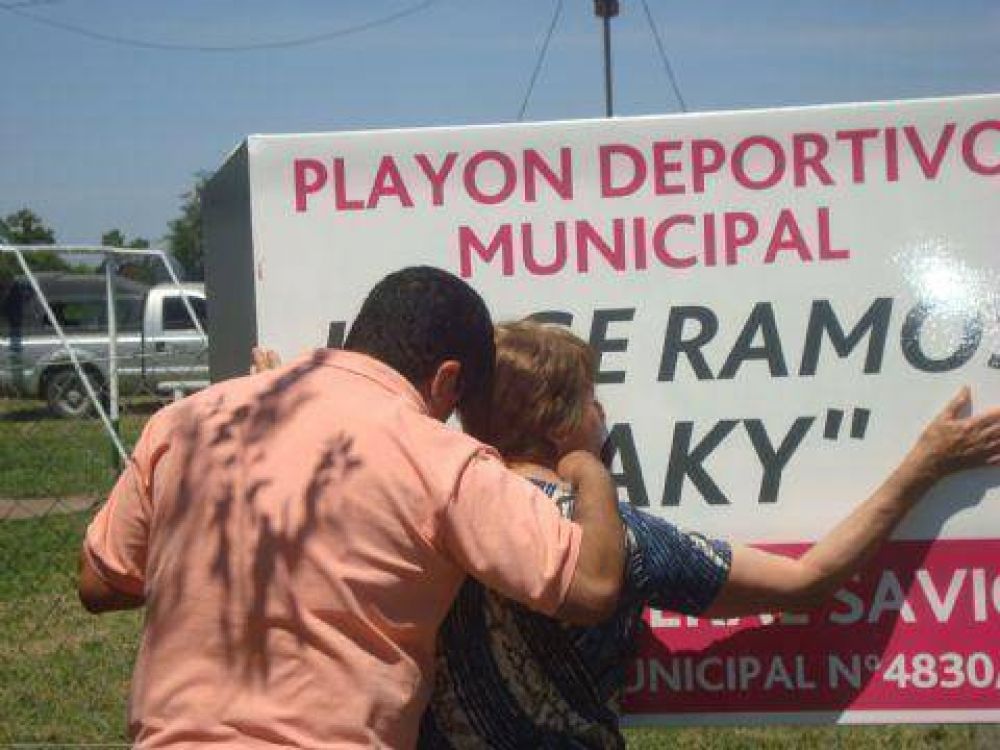 El play�n de Villa General Savio pas� a llamarse �Jorge �Saky� Ramos�