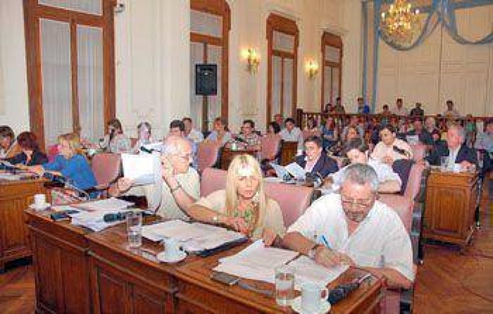 El Concejo aprob� el presupuesto en una re�ida votaci�n por once a nueve