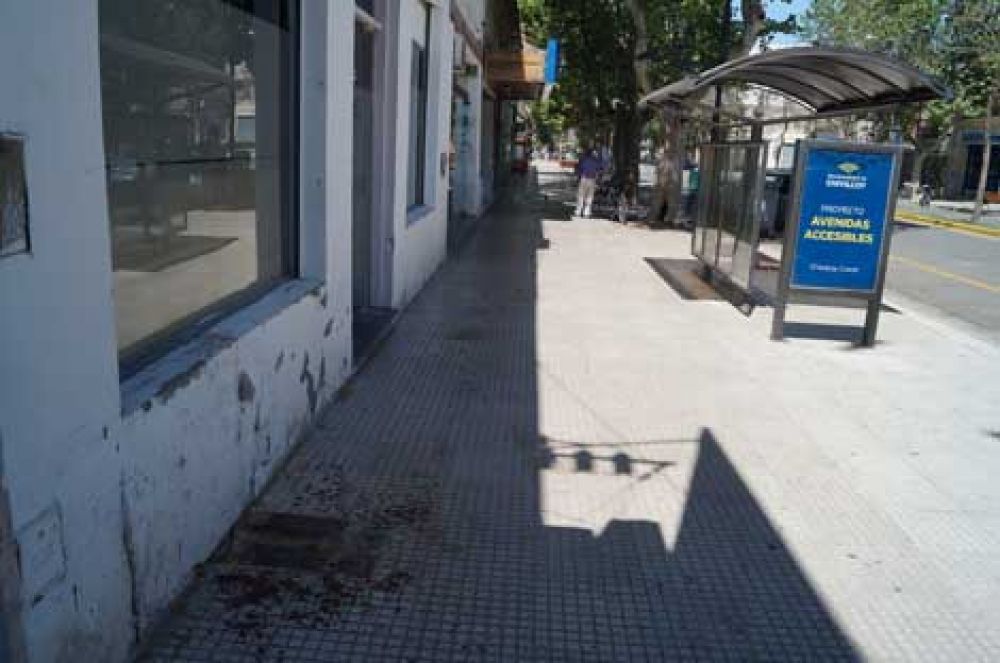 Un joven fue apu�alado por otro en una pelea callejera y est� en terapia intensiva 