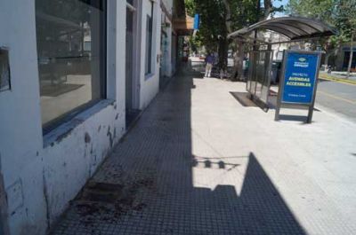 Un joven fue apu�alado por otro en una pelea callejera y est� en terapia intensiva 