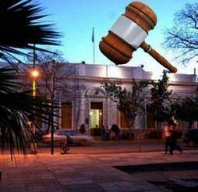 La Legislatura, paralizada debido a una presentaci�n judicial