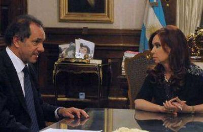 Scioli espera a CFK y prepara recorridas